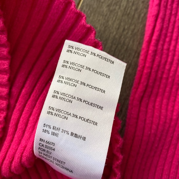 Urban Outfitters hot pink ribbed knit low cut square neck cropped sweater size M - Picture 8 of 9